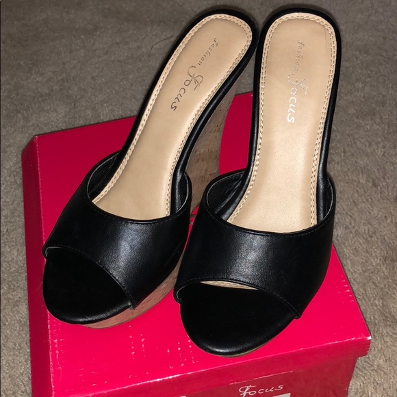 Heels - Picture 1 of 5